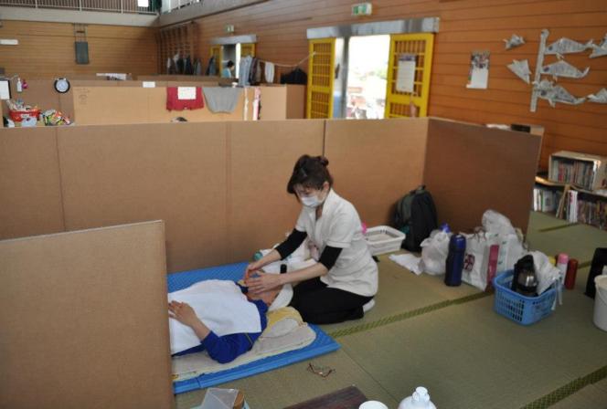 東日本大震災の避難所「宮城県鹿角小学校体育館」